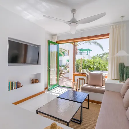 Casahost Salted House Beachfront דירה